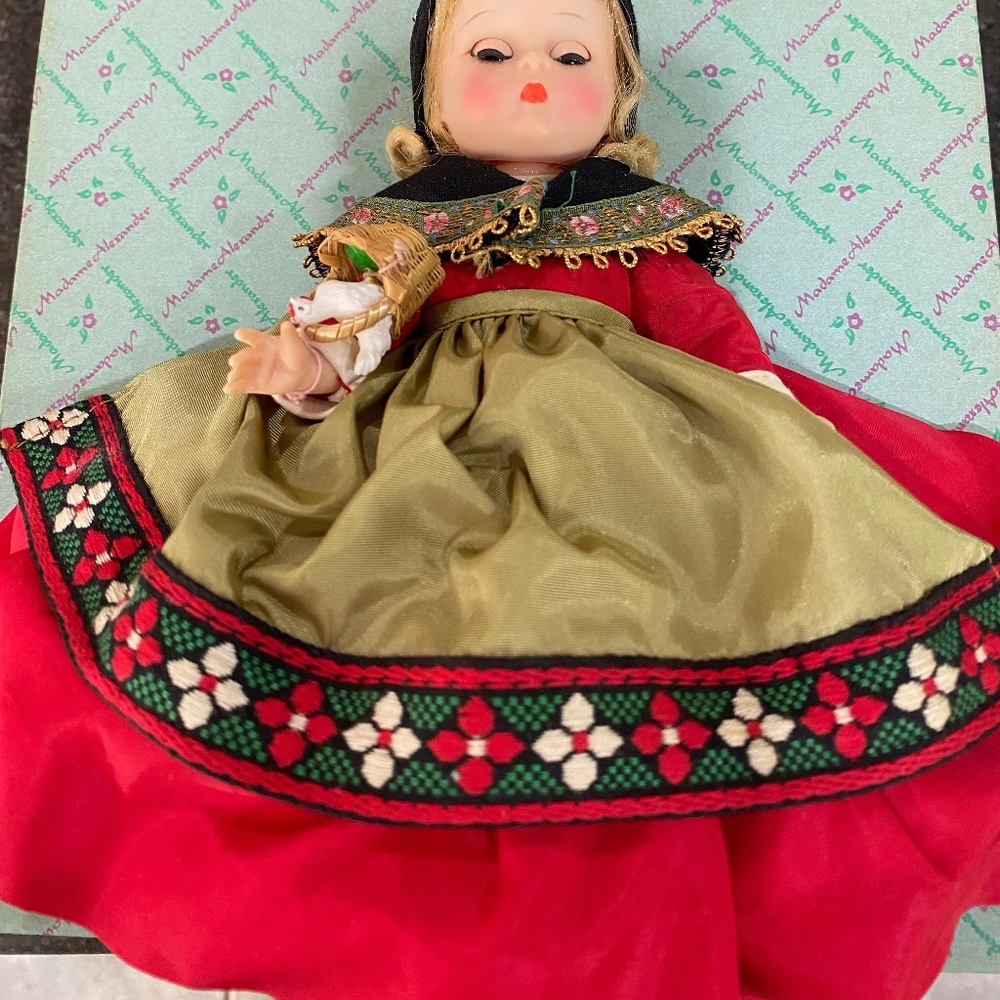Alexander Doll - Picture 2 of 4